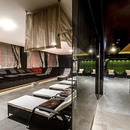 Marco Hrebienok Apartment